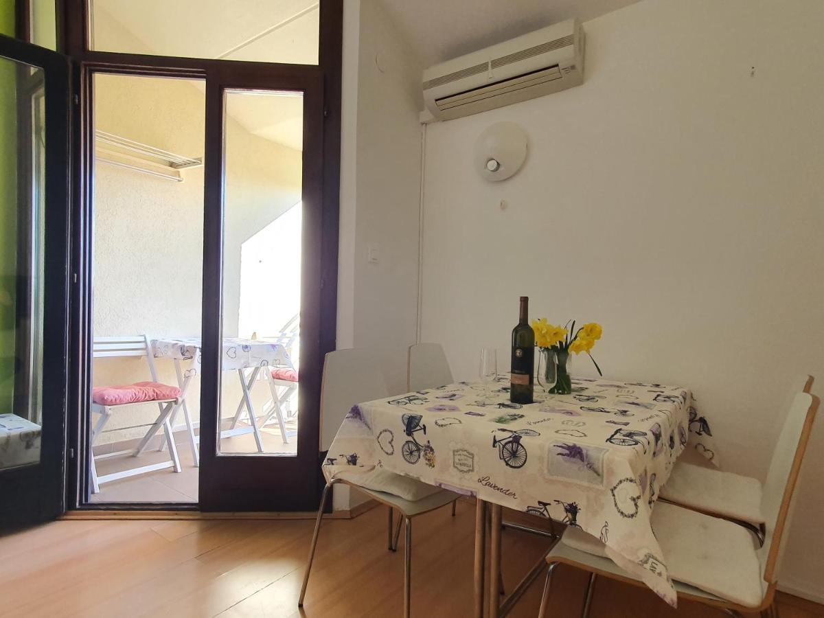 Janja Apartment Novigrad Istria Kültér fotó